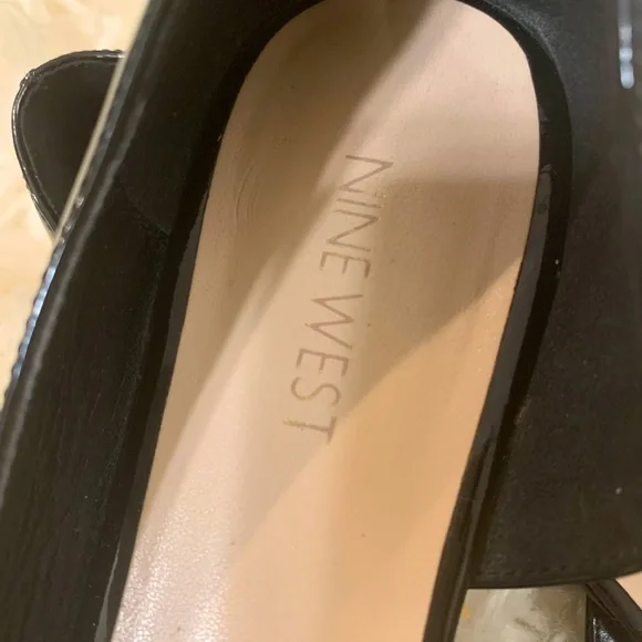 NINE WEST Glossy Black Sexy Loafer- Size 7.5 - Picture 3 of 3